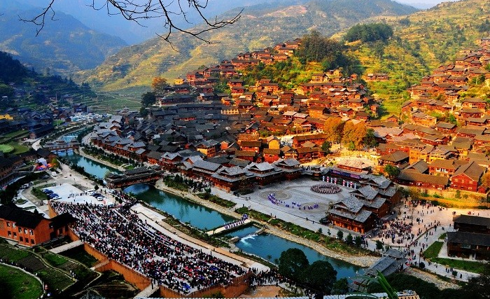Tour Trung Quốc giá tốt 2025 - Khám phá quý châu sắc màu kỳ bí