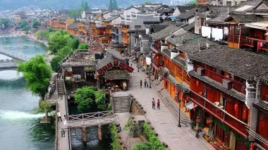 Tour hot Trung Quốc 2026: Phượng Hoàng Cổ Trấn - Thiên Môn Sơn - Miêu Trại Mạc Nhung